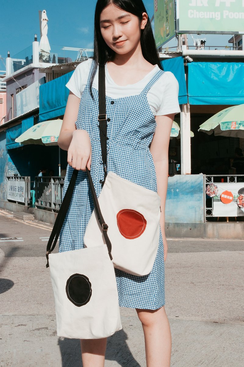 Japanese Dot Crossbody Bag 2.0 Sun and Black Hole - Messenger Bags & Sling Bags - Cotton & Hemp White