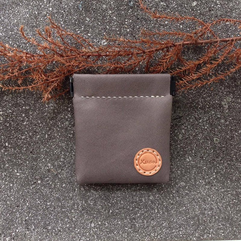 Shrapnel Coin Purse Square - Fire Rock Grey Handmade Leather Wallet - กระเป๋าใส่เหรียญ - หนังแท้ สีเทา