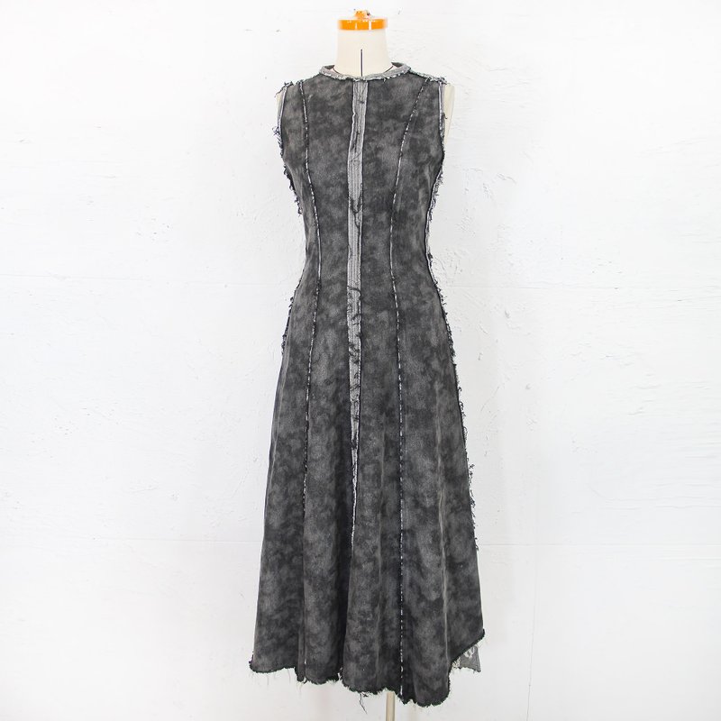 Aman No.62 Special Denim Stitching No Edge Design Slim Dress Nebula Black - ชุดเดรส - วัสดุอื่นๆ 
