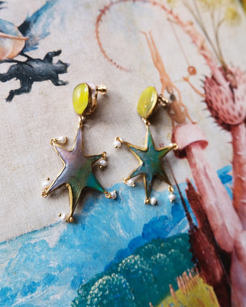 星空擁抱耳夾 - 耳環/耳夾/耳骨夾 - 其他材質 黃色