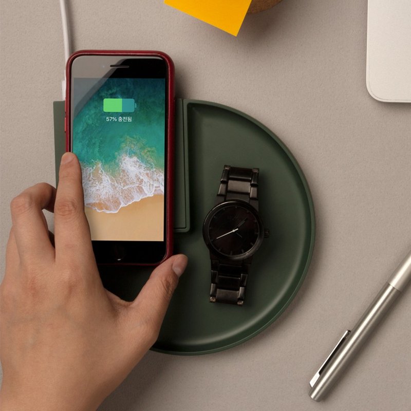 EPOCHSIA x MOA Wireless Charger- Forest Green - ที่ชาร์จไร้สาย - เรซิน สีเขียว