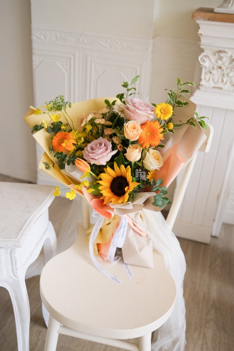 Pastoral colorful sunflower flower bouquet/Taichung area only - Dried Flowers & Bouquets - Plants & Flowers Yellow