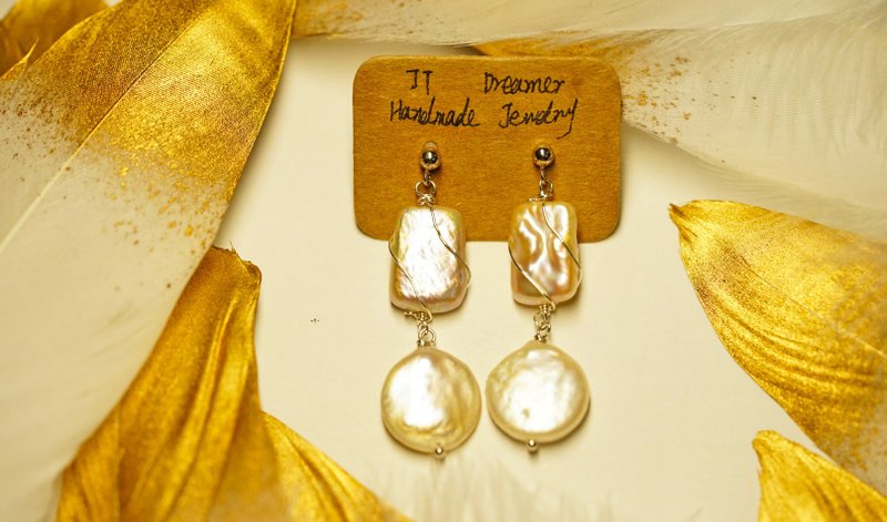 Handmade baroque freshwater pearl earrings with sterling silver wound - ต่างหู - ไข่มุก หลากหลายสี