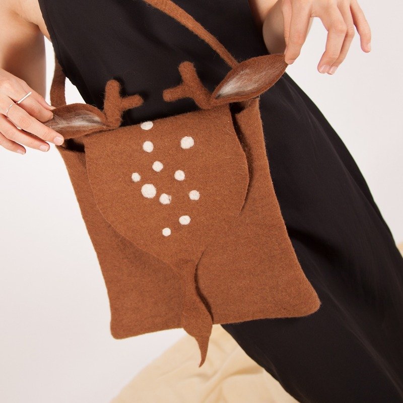 Ke people original custom Fawn bag shoulders diagonal cute small satchel pure wool Sen Department of small fresh and sweet - Messenger Bags & Sling Bags - Wool Brown