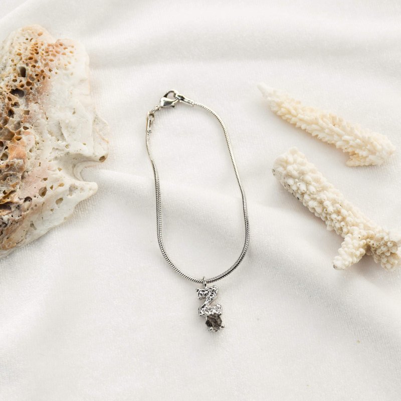 Alphabet bracelet Z letter - สร้อยข้อมือ - ทองแดงทองเหลือง 