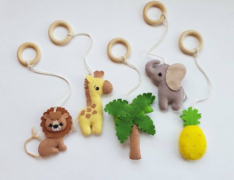 Safari animals play gym toys, hanging gym toys, Activity Gym Toys, baby shower - Baby Gift Sets - Eco-Friendly Materials 