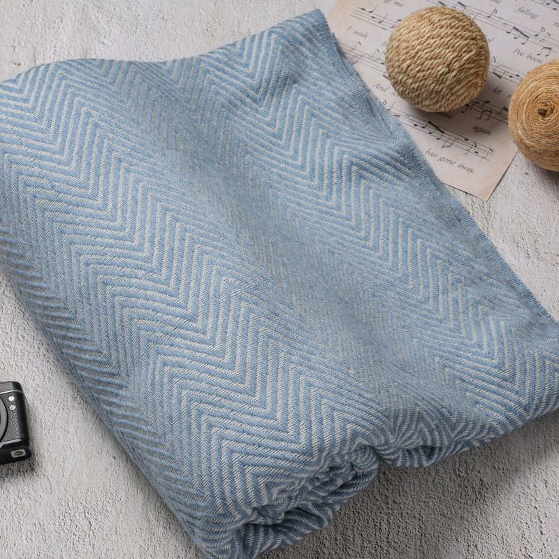 【Blanket】Kashmir Wool Large Blanket/Shawl - Mountain Pattern Blue-Grey, Soft & Warm - Blankets & Throws - Wool Blue