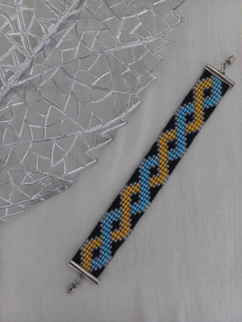 Bracelet Czech beads DNA of the Ukrainian nation  handmade jewelry - 手鍊/手環 - 琉璃 多色