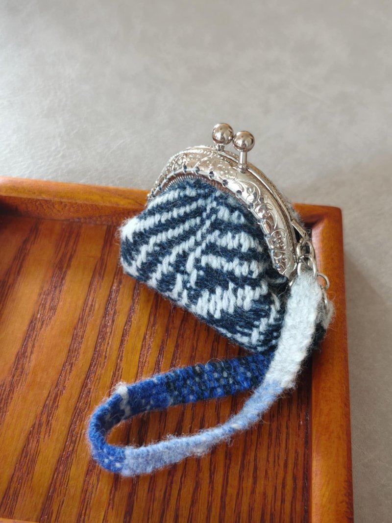 【CaCa's Hand-woven Fabric】Little Zebra Mini Coin Purse / Change Pouch / Small Item & Accessory Organizer - Coin Purses - Cotton & Hemp Blue