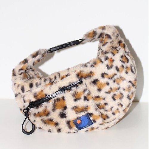 japfac Leopard Halfmoon Bag