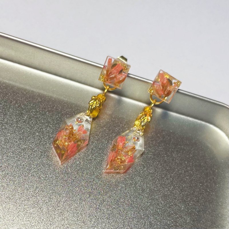 橘葉耳環 原創 手作 乾燥花 日本樹脂 日系 透明 橘色 金色 葉子 - 耳環/耳夾/耳骨夾 - 樹脂 橘色