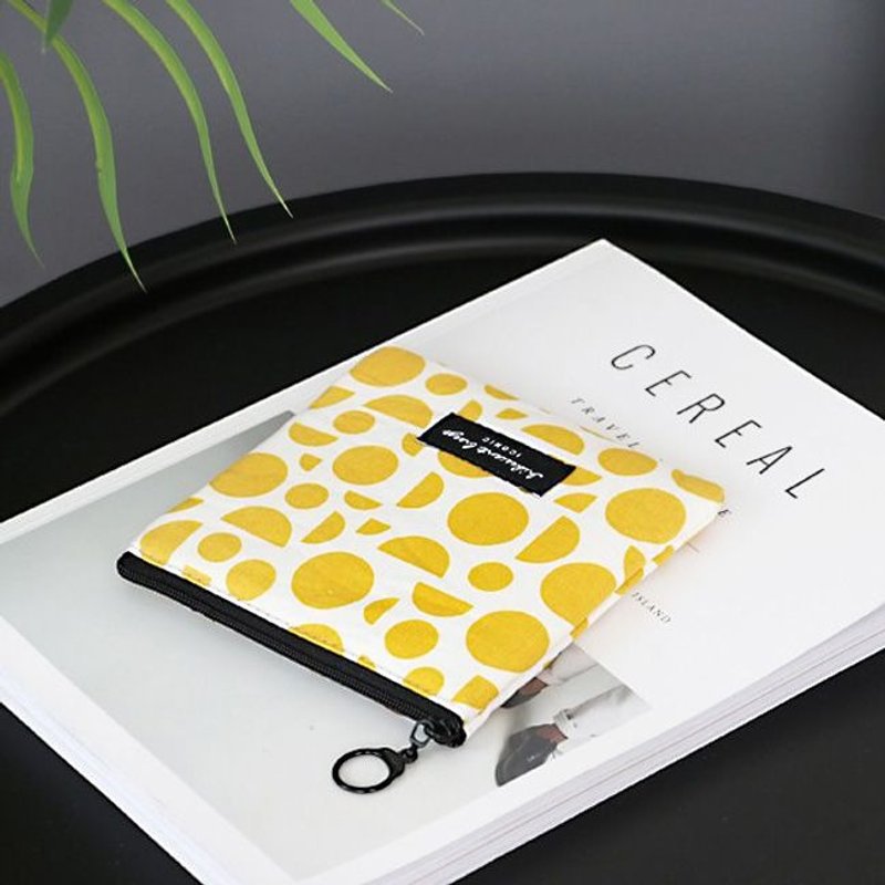 iconic Travel Accessories - Universal Storage Bag S- Geometry Yellow, ICO88882 - กระเป๋าใส่เหรียญ - ผ้าฝ้าย/ผ้าลินิน สีเหลือง
