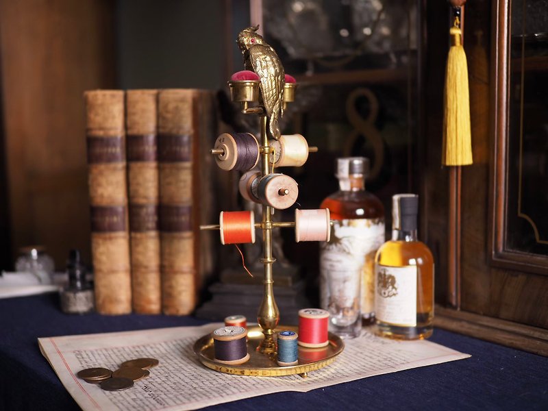 英國古董黃銅鸚鵡線軸針架 - 裝飾/擺設  - 銅/黃銅 