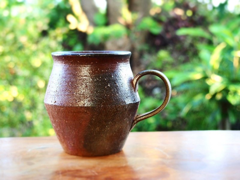 Bizen coffee cup (wild plants) c 9 - 002 - Mugs - Pottery Brown