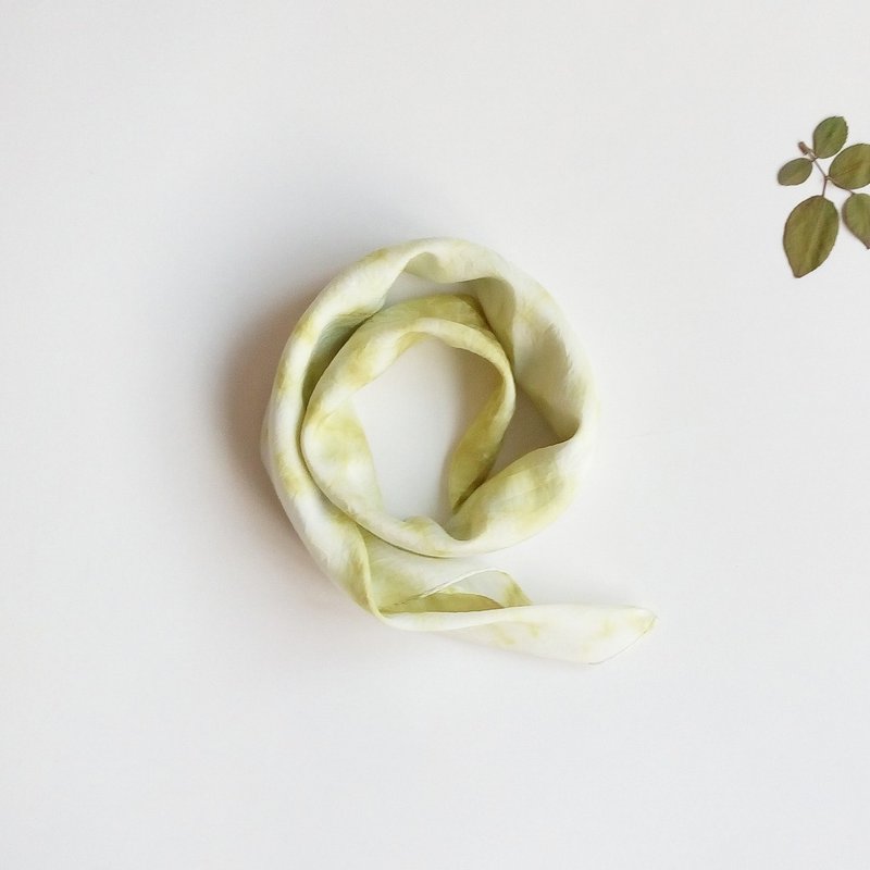 T.H.Ani 手工原創渲染芥末綠絲巾-美好 頭巾 領巾 植物染 絲巾 - 絲巾 - 絲．絹 綠色