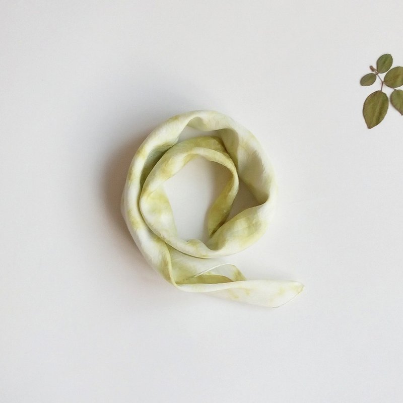 T.H.Ani 手工原創渲染芥末綠絲巾-美好 頭巾 領巾 植物染 絲巾 - 絲巾 - 絲．絹 綠色
