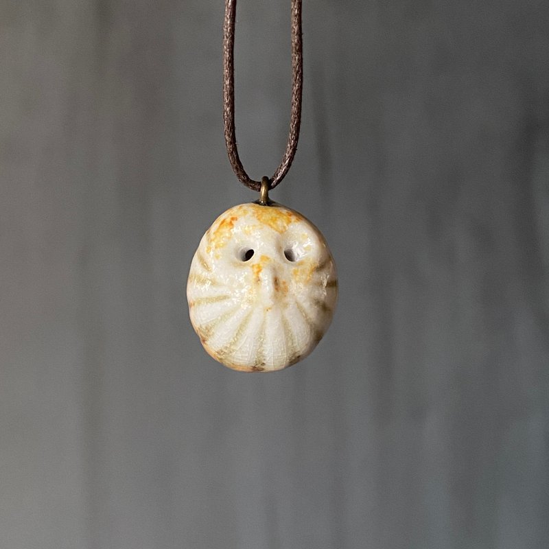 Firewood Essential Oil Necklace-Sun Pattern Owl - Necklaces - Pottery Khaki