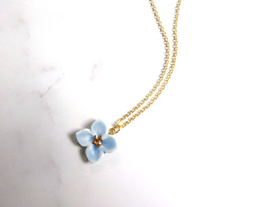 irodori ceramic accessory 小さな花のnecklace 水色