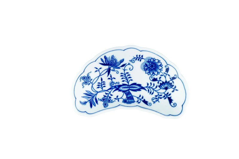 Prague High Castle Classic Meniscus-17CM / Wedding / New House Gift - จานและถาด - เครื่องลายคราม ขาว