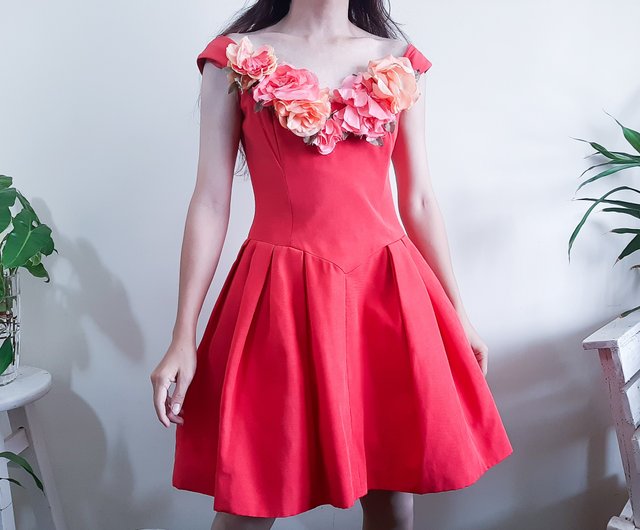 VICTOR COSTA for Lord Taylor 1980s Red Dress Floral Off Shoulder Corset Dress Shop ISSARA ART GALLERY One Piece Dresses Pinkoi