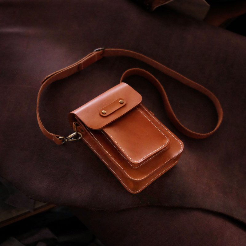 Mini Crossbody Bag。Leather Stitching Pack。BSP168 - กระเป๋าแมสเซนเจอร์ - หนังแท้ สีนำ้ตาล