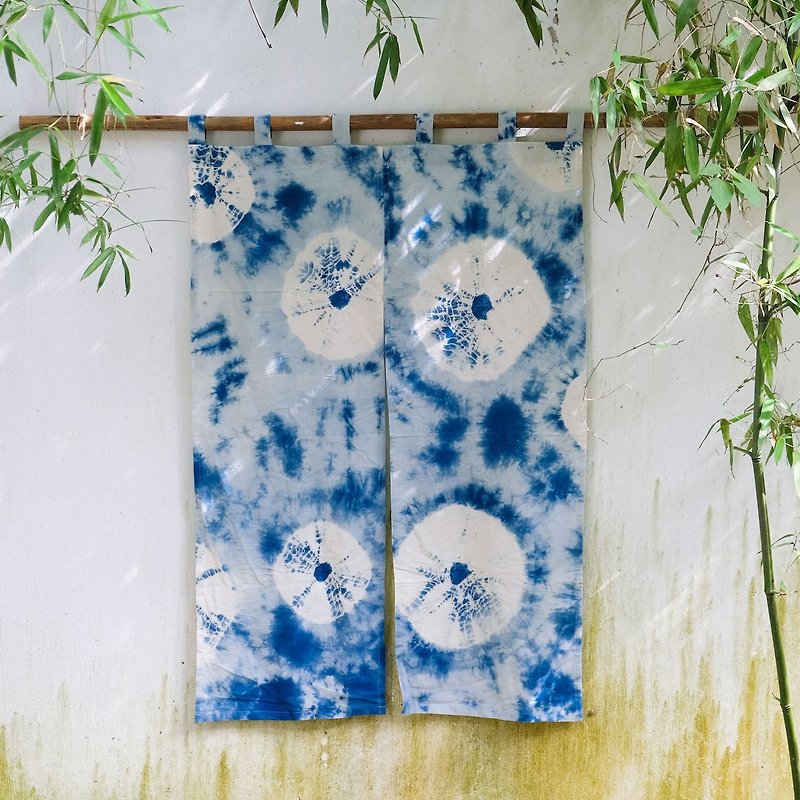 Yuhe door curtain door curtain handmade grass and wood dyed blue dyed indigo original design Linen Chinese style Japanese style partition curtain - Doorway Curtains & Door Signs - Cotton & Hemp Blue