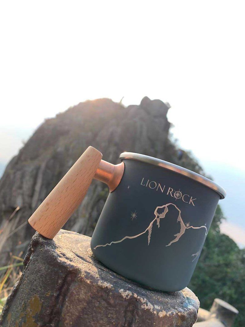 H House X Truvii 304 Stainless Mug with Wood Handle - Lion Rock (HK Edition) - แก้ว - สแตนเลส 