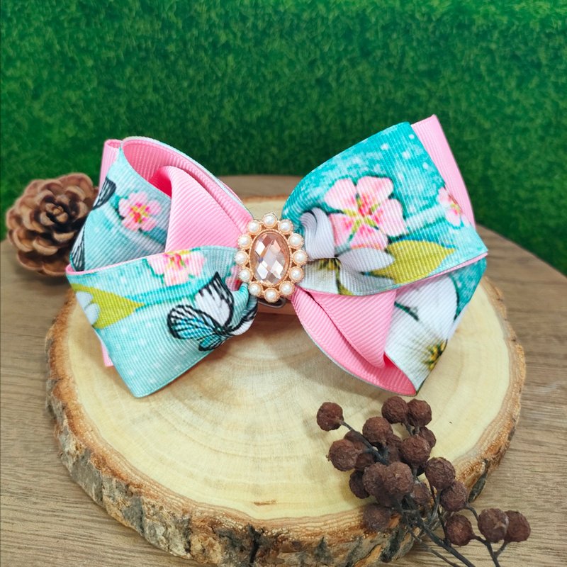 Pink Three-dimensional Spring Clip-Garden Series - เครื่องประดับผม - วัสดุอื่นๆ สึชมพู