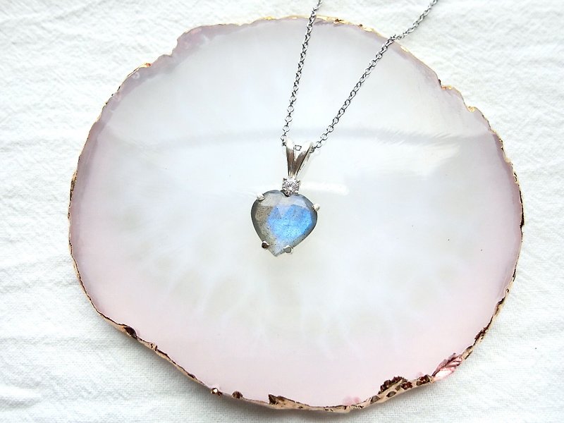 Labradorite 925 sterling silver love rabbit necklace Nepal handmade silverware - Necklaces - Gemstone Silver