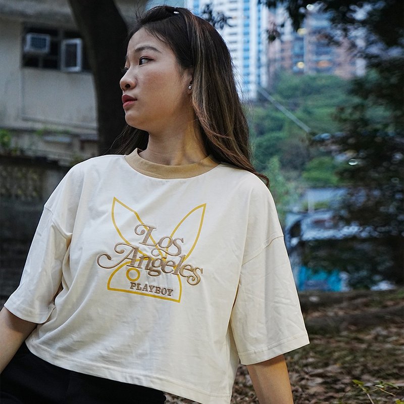 Hate Monday'' X PLAYBOY - TEE短袖上衣(PBHM-SS23T08) - 帽T/大學T - 棉．麻 銀色