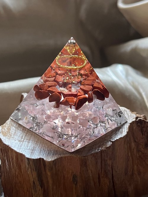Serendipity Gem｜翡翠．水晶．奧剛 訂製【奧剛能量塔-給回歸愛的你】紅碧玉/粉晶-奧根金字塔