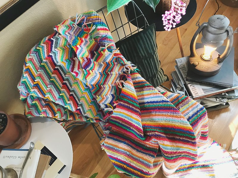 Early handmade large crochet rug / colorful Baise - ผ้าห่ม - วัสดุอื่นๆ หลากหลายสี