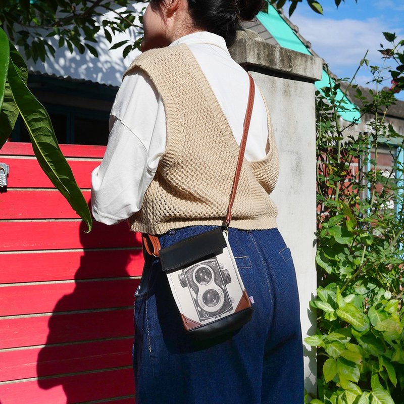 Pan-pan bao -MUDAN CAMERA (crossbody bag/ bumbag) - กระเป๋าแมสเซนเจอร์ - ผ้าฝ้าย/ผ้าลินิน 