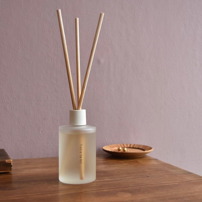 jiju moment of relaxation | natural essential oil diffuser - Japanese hanatomi home / store high quality - น้ำหอม - น้ำมันหอม ขาว