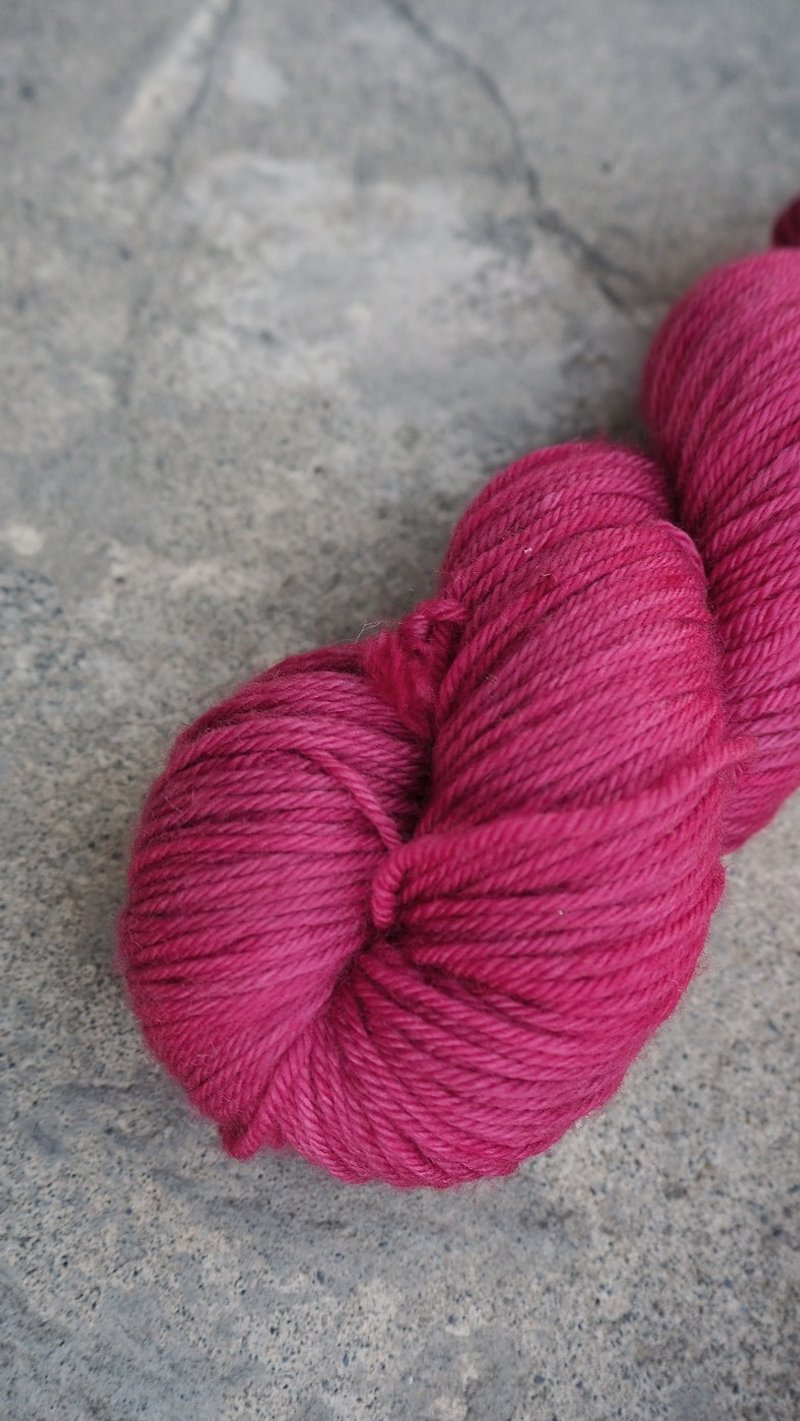 Hand dyed the line. Mei Hong (Sport 100% Merino) - Knitting, Embroidery, Felted Wool & Sewing - Wool 