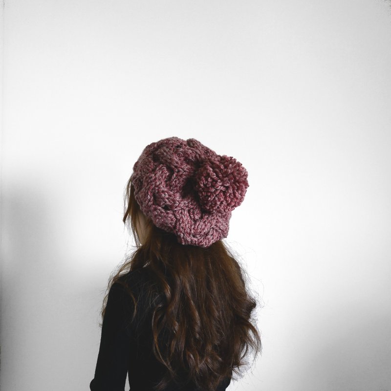 Thick needle twist detachable pom-knit beret hat-two-color berry - หมวก - ขนแกะ สึชมพู