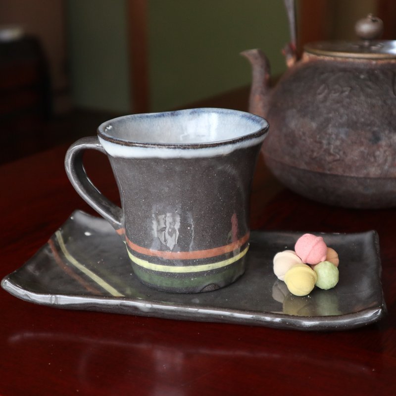 Luxury stylish mug cup with plate handcrafted pottery made in Japan made by Japa - แก้วมัค/แก้วกาแฟ - ดินเผา 