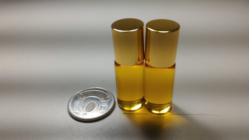 Taiwan floating water Xiao Nan (Shou Nan) essential oil 3ml ball bottle - Fragrances - Other Materials 