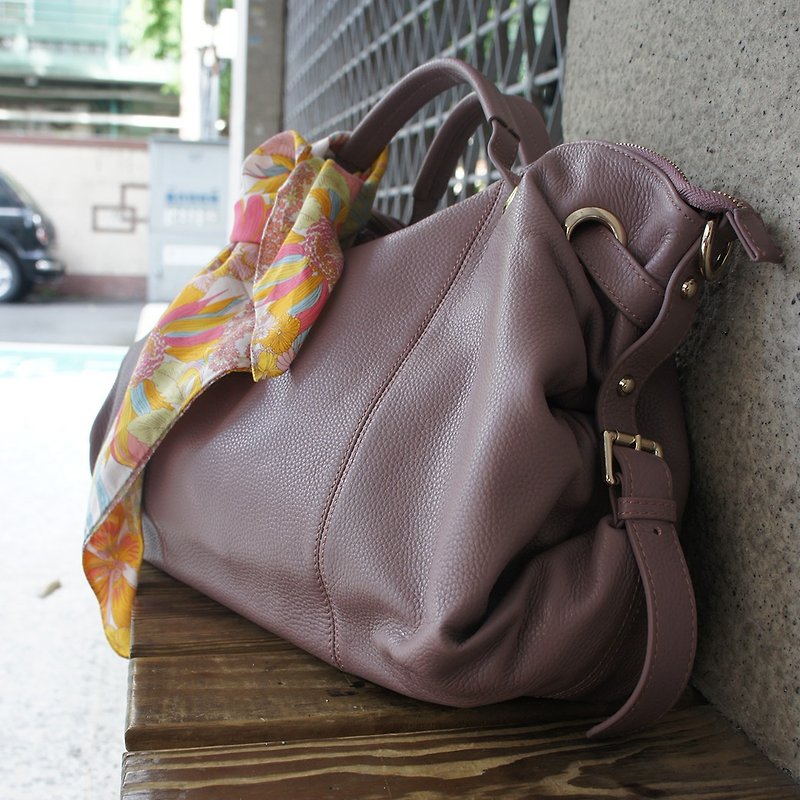 La Poche Secrete Metropolitan Girl's Smile Bag _ Gray Fog Purple _ Portable Shoulder Bag - กระเป๋าแมสเซนเจอร์ - หนังแท้ สีม่วง