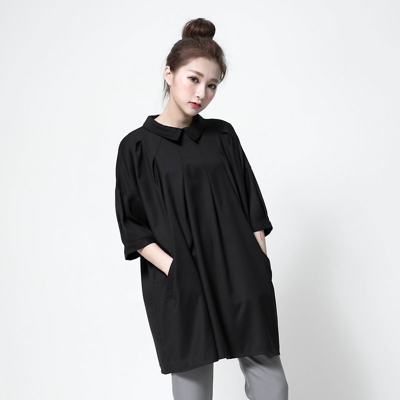 SU: MI said Thinking thinking pleated shirt _7SF100_ black - เสื้อผู้หญิง - ผ้าฝ้าย/ผ้าลินิน สีดำ