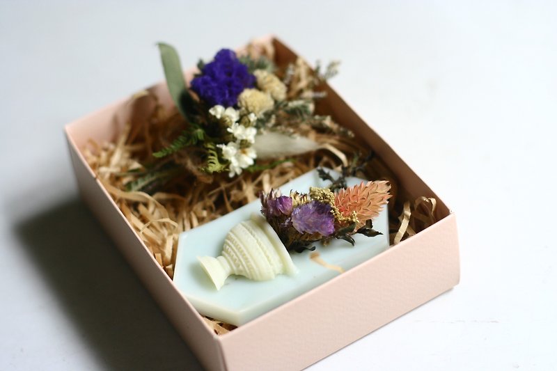 | 香氛磚搭乾燥花束禮盒 | 製皂工人好心晴 - 香薰/精油/線香 - 植物．花 粉紅色