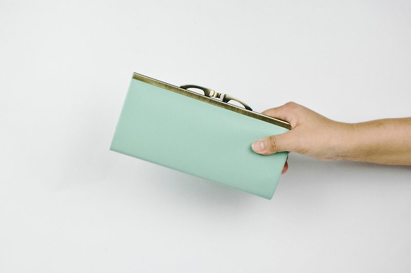 Leather Wallet, Kisslock Frame Purse, Long Wallet,Shallow Light blue green - กระเป๋าสตางค์ - หนังแท้ สีน้ำเงิน