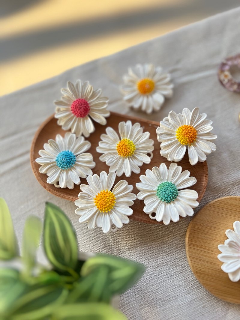 2023-Wedding Favor Daisy Diffusing Brick - Candles, Fragrances & Soaps - Other Materials 