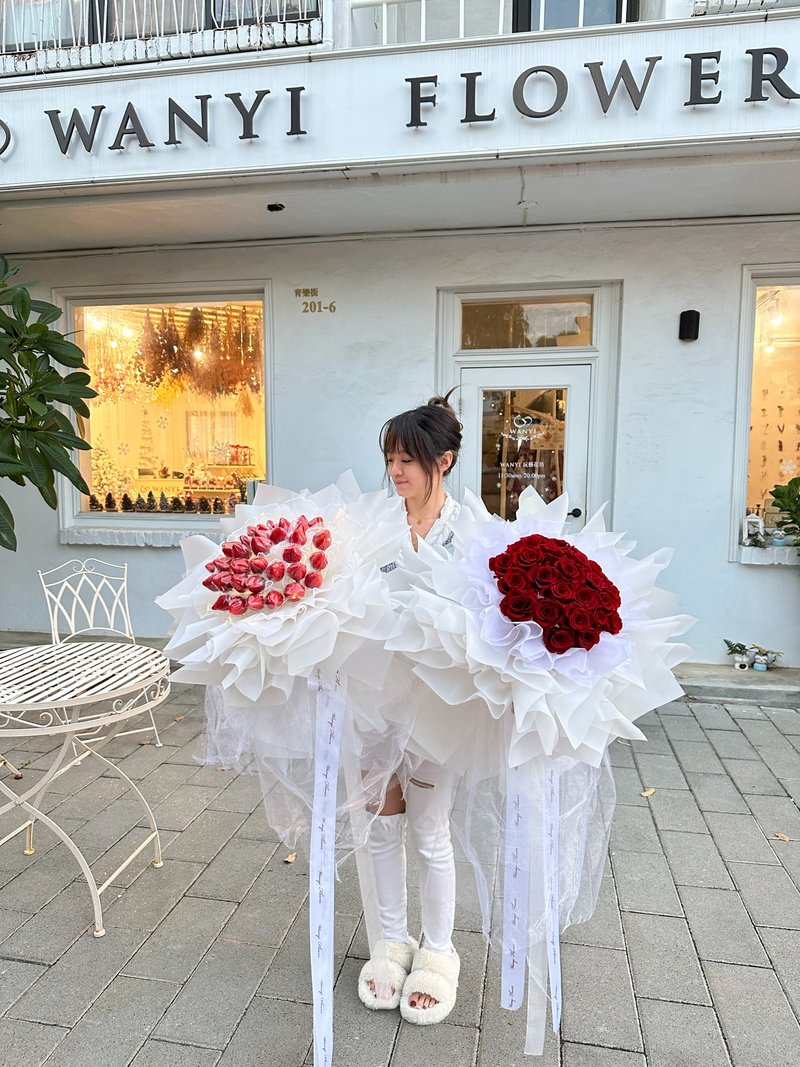 WANYI 草莓花束 新鮮草莓 不能莓有你 客製化花束 - 乾燥花/永生花 - 植物．花 