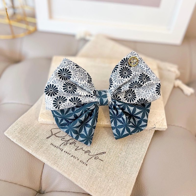 Japanese style Ukiyo-e pet bow tie - chrysanthemum - Clothing & Accessories - Cotton & Hemp Blue