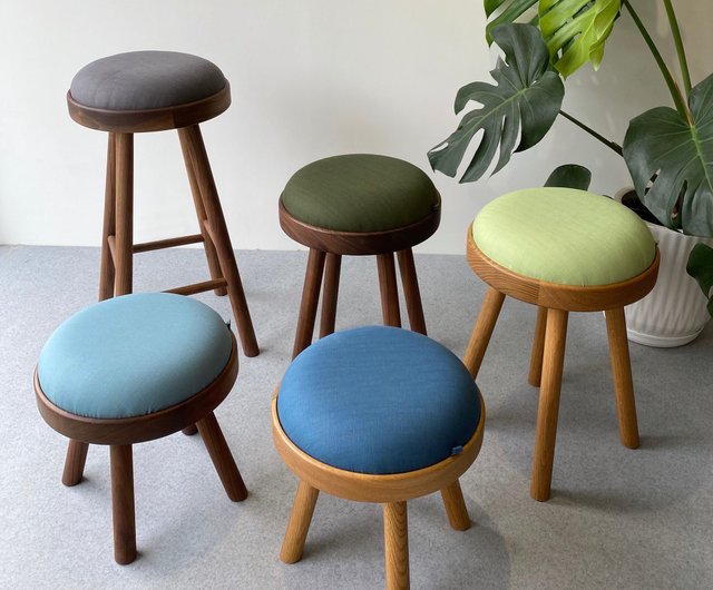 Studio chairs & online stools