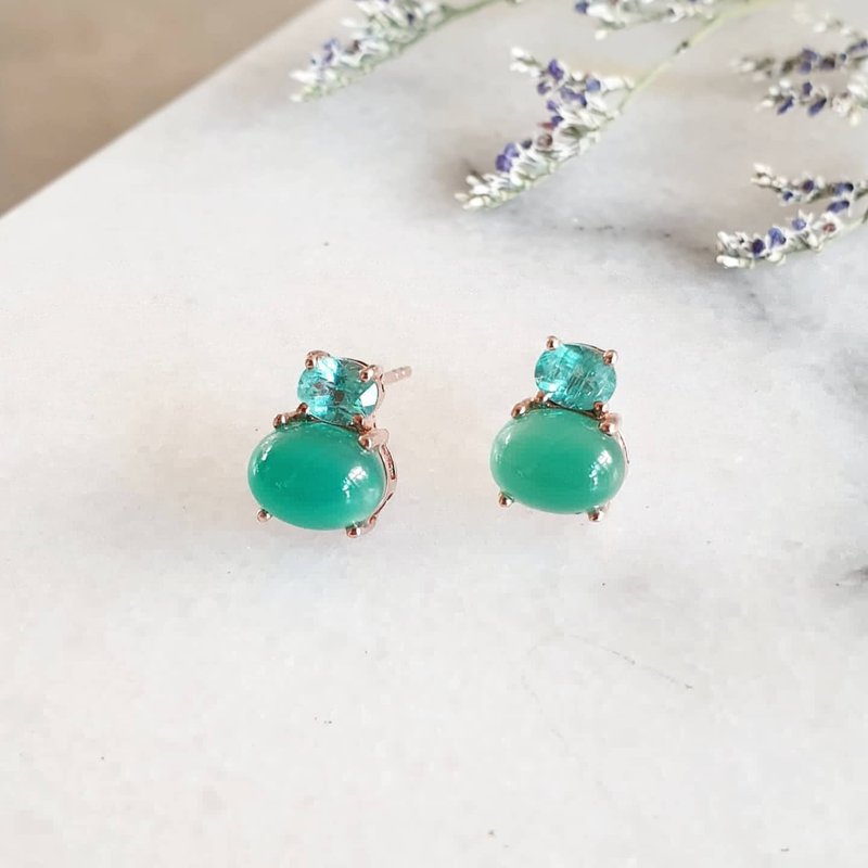 Apatite and green agate stud earring natural gemstone made from 925 silver - 耳環/耳夾/耳骨夾 - 半寶石 綠色