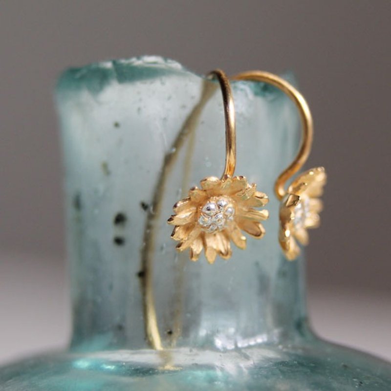 Chrysanthemum earrings - Earrings & Clip-ons - Sterling Silver Gold