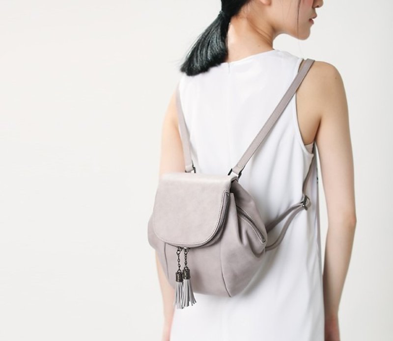 Pocket short chain tassel multi-layered stereo small backpack gray powder - Backpacks - Genuine Leather Pink