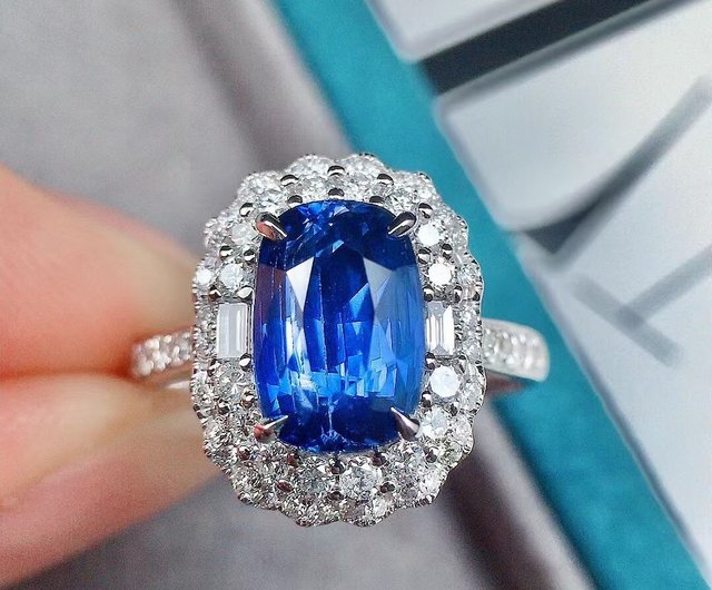 Cornflower blue sapphire on sale ring